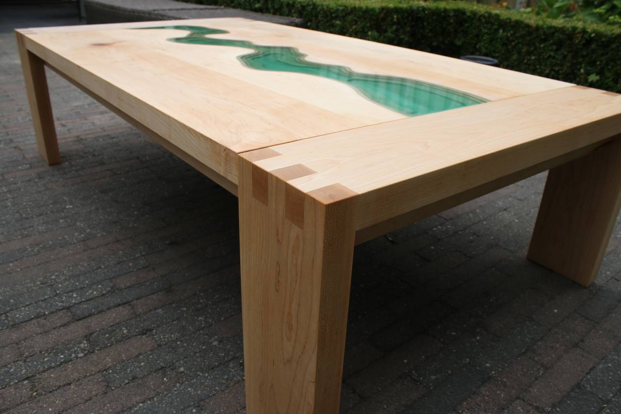 Menno river table variant